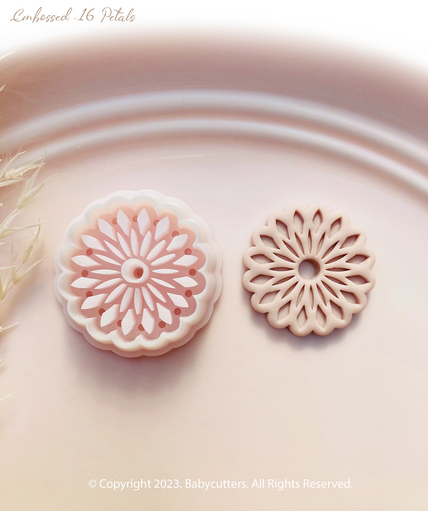16/20/23 Petal Embossed Flower Shape Polymer Clay Jewellery Cutter