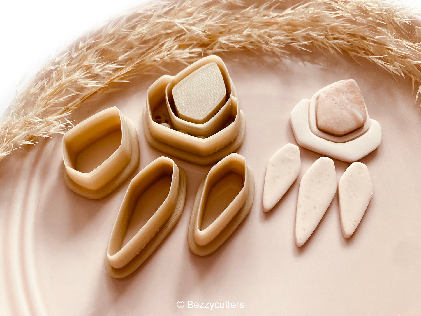 Hedda - BoldRady Bezzycutter © Exclusive Original Polymer Clay Cutters Design