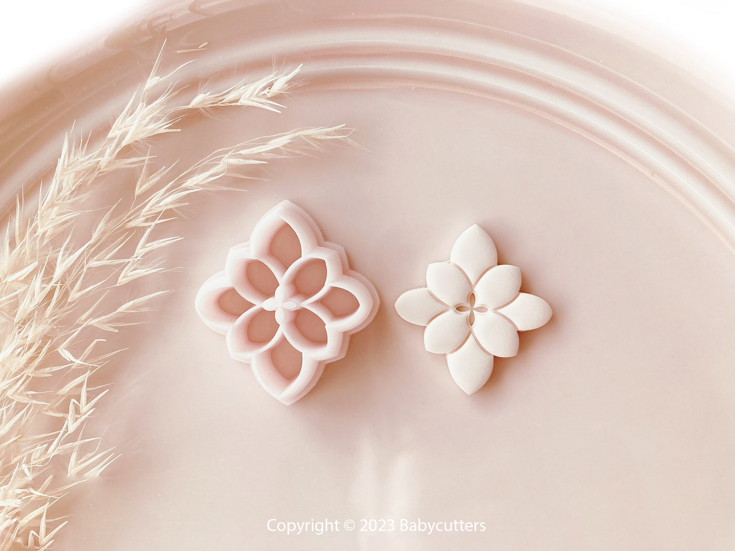 Debossed Flower Shape Polymer Clay Cutter 30mm - Polymer clay Tools