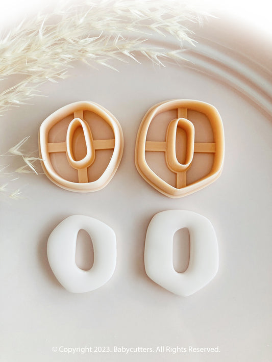 Abstract Pebble Shape with Hole Polymer Clay Jewellery Cutter