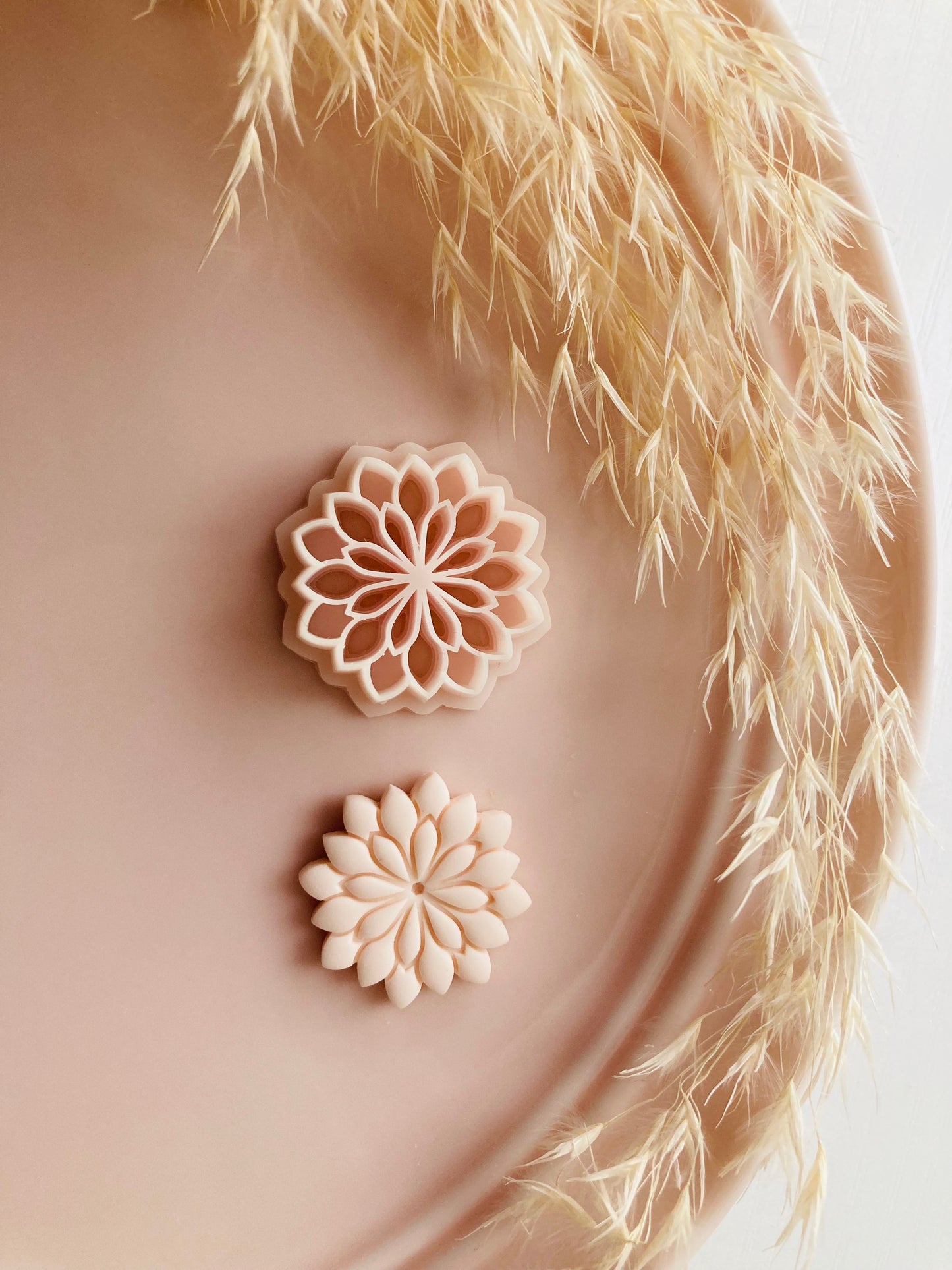 Pretty Flower v1 Shape Polymer Clay Jewellery Cutter - Polymer Clay Tools