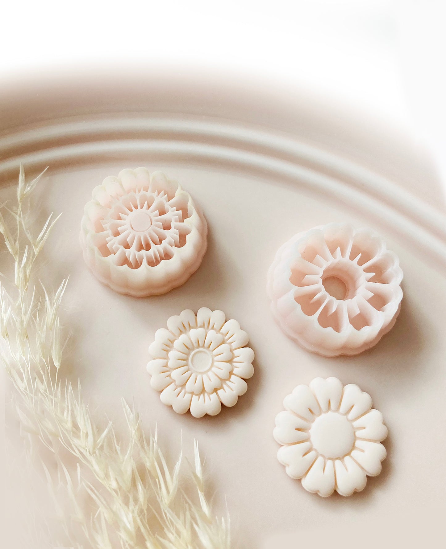 Small Flower Shape Polymer Clay Jewellery Cutter
