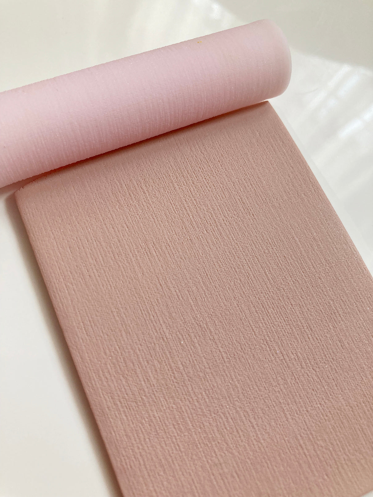 *NEW*  Linen Texture Roller