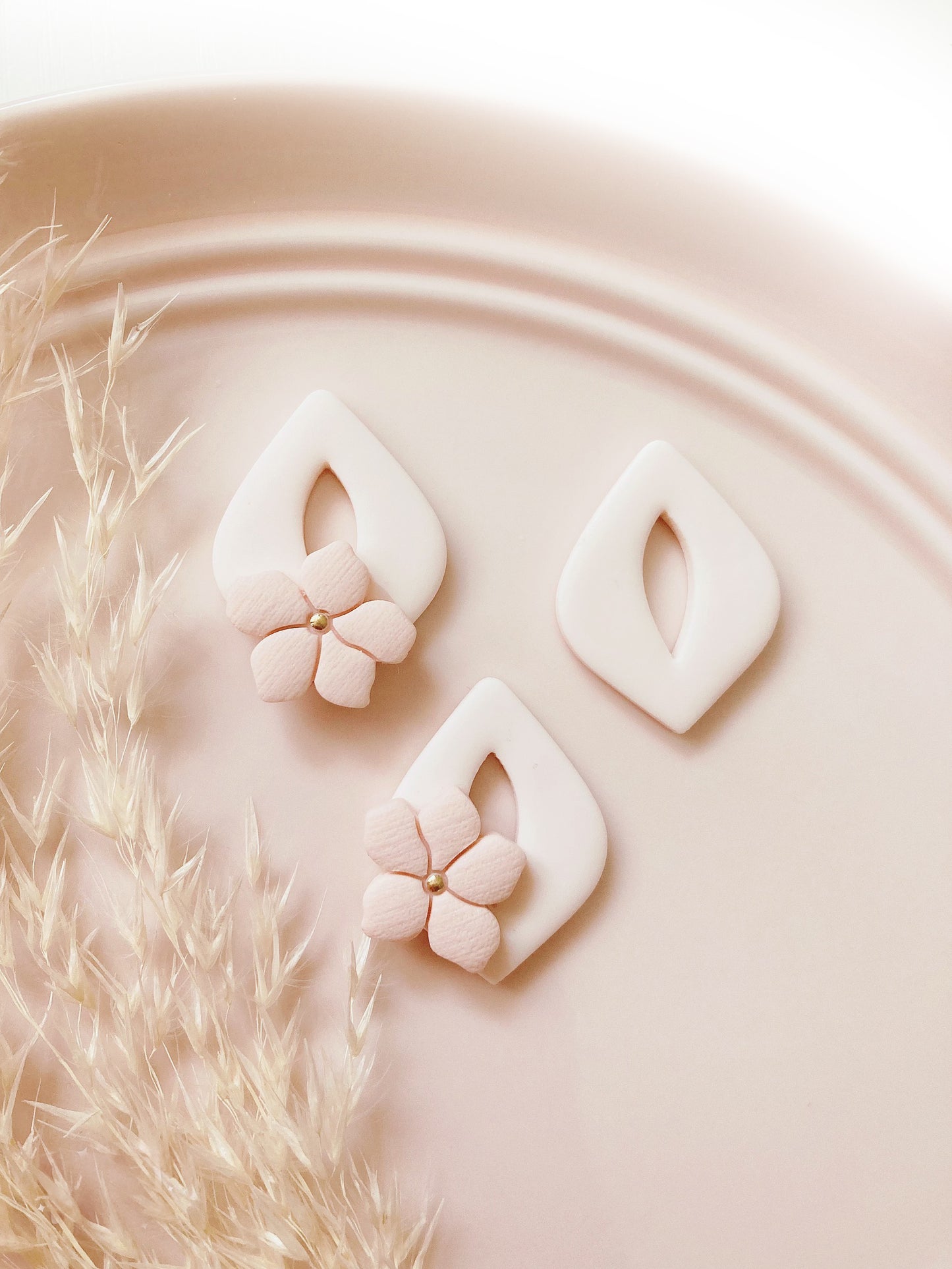 Abstract Diamond Donut Shape Polymer Clay Cutter