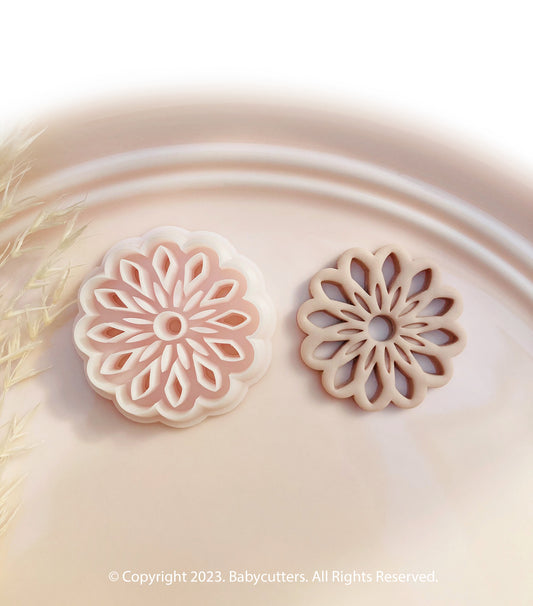 30mm - 12 Petal Flower Shape with Diamond Hole Polymer Clay Jewellery Cutter