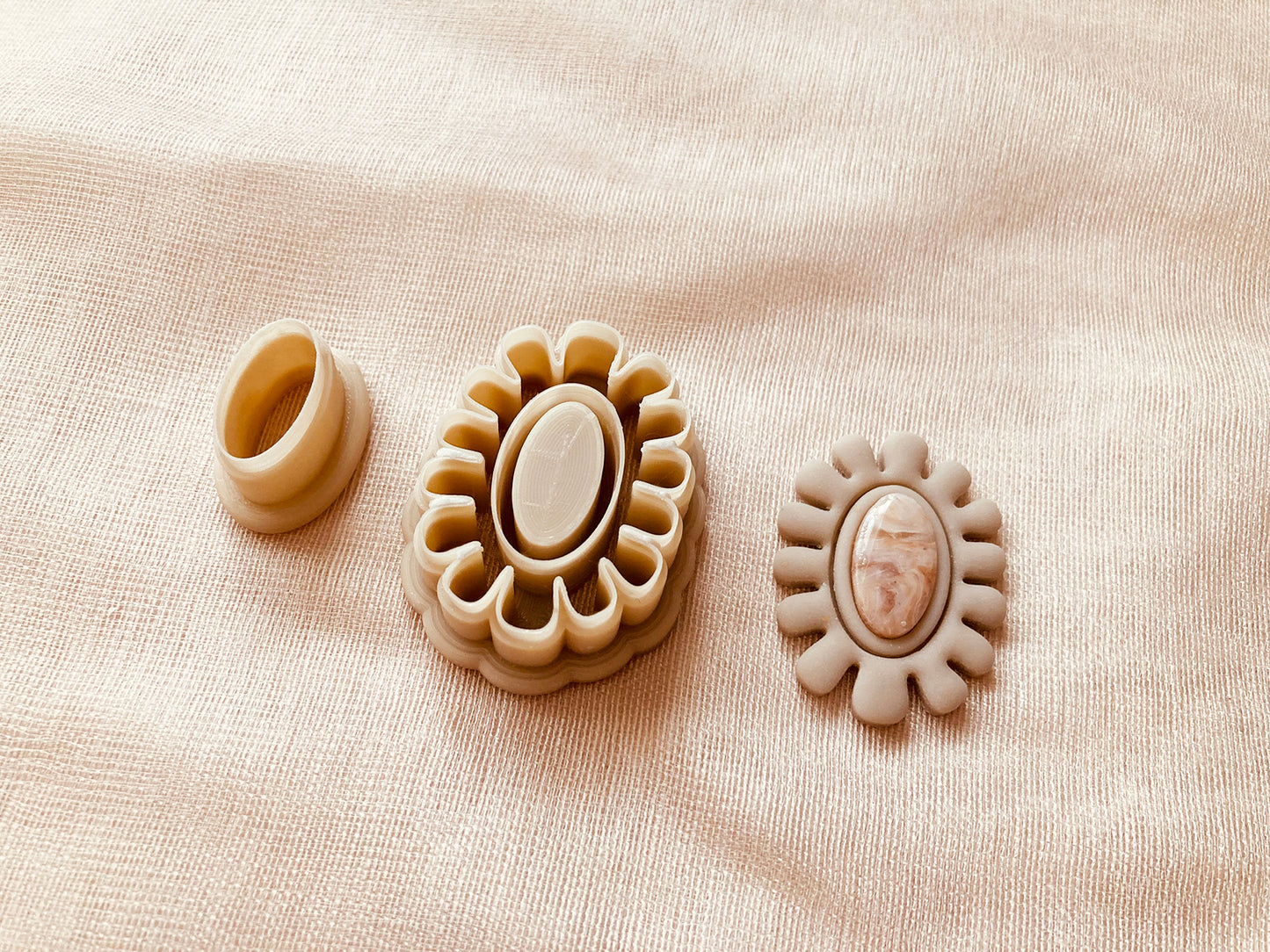 Maoa - Bezzycutter © Original Polymer Clay Cutters Design