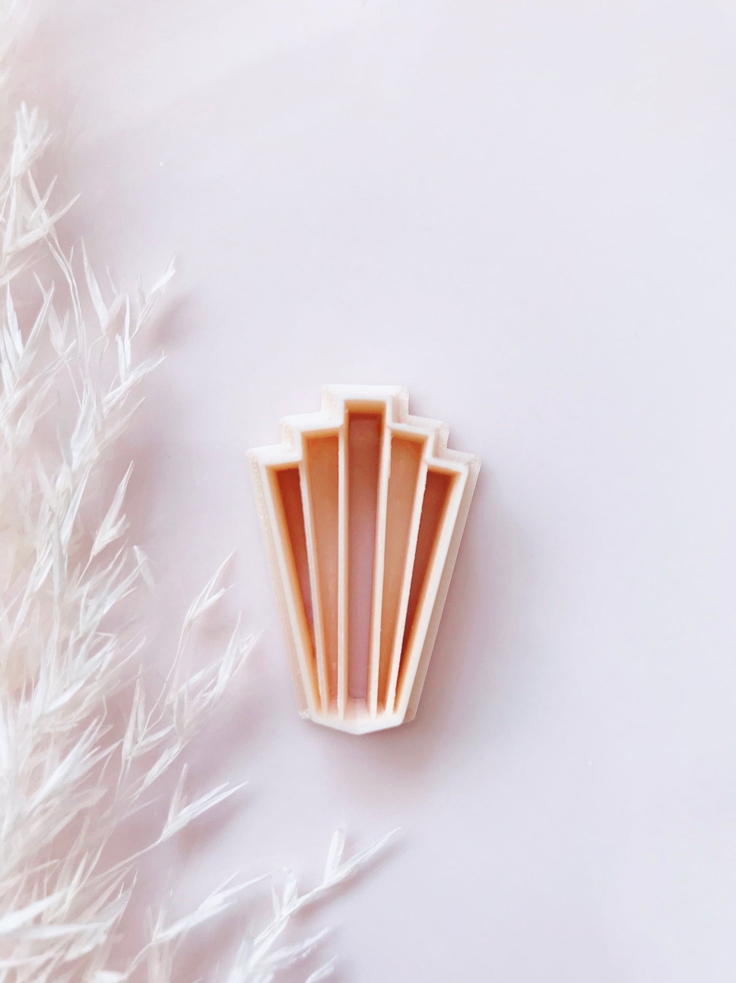 Art Deco Scallop Fan Shape