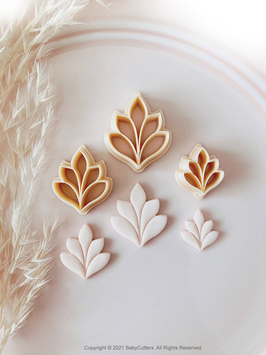Short Embossed Autumn Leaf