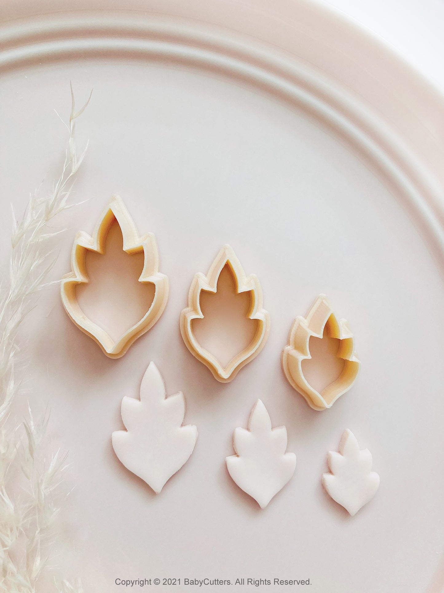 Long Embossed Autumn Leaf