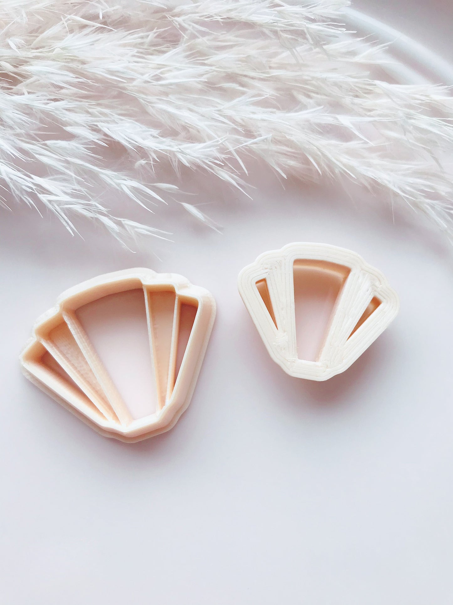 Art Deco Scallop Fan Shap