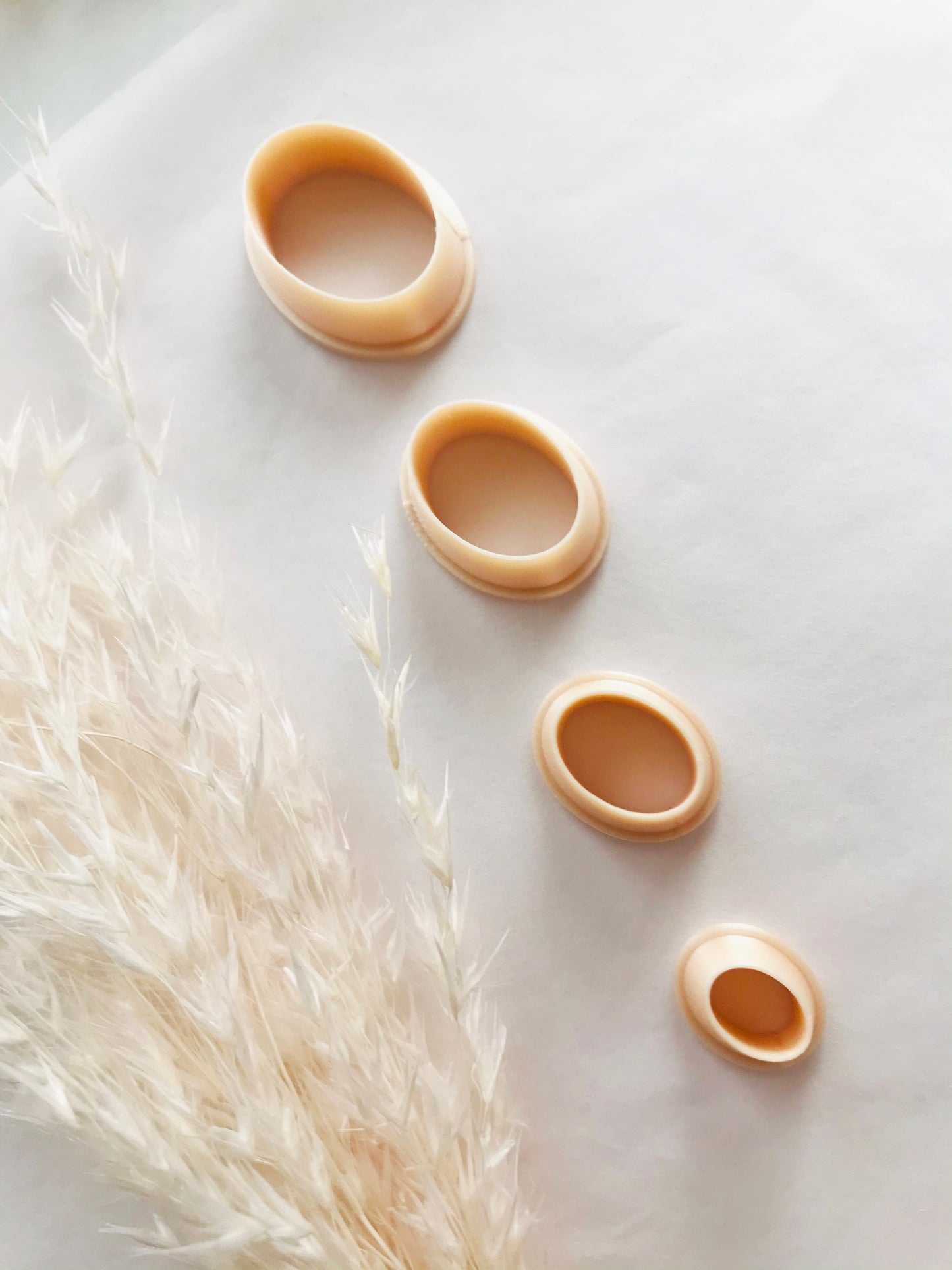 Wide Oval Shape