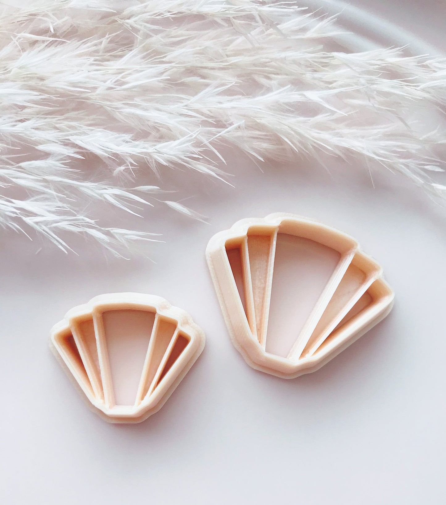 Art Deco Scallop Fan Shap