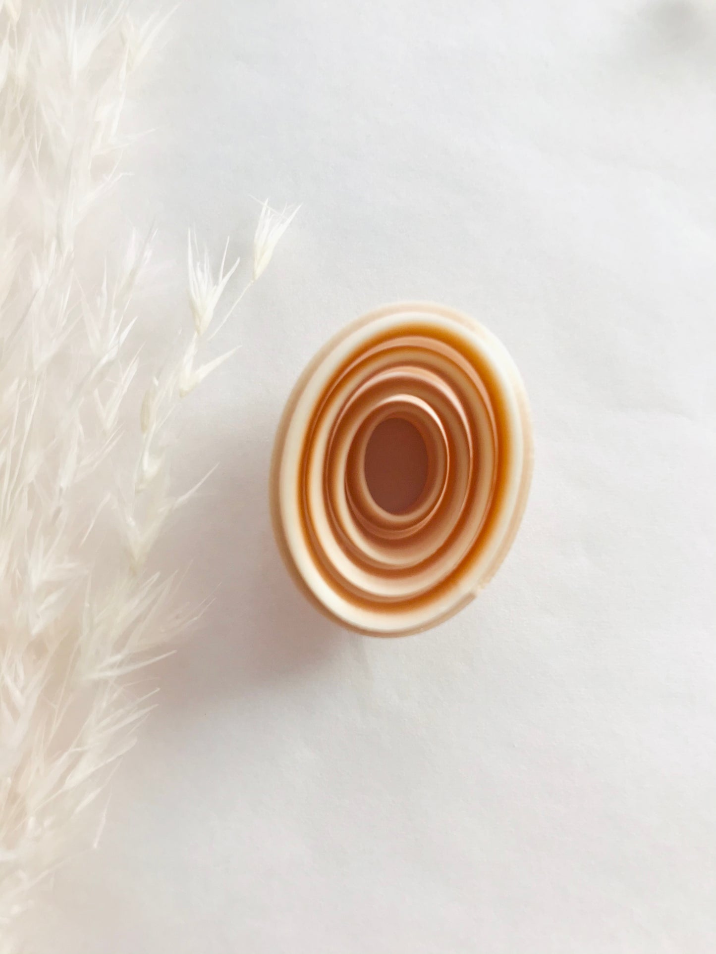 Wide Oval Shape