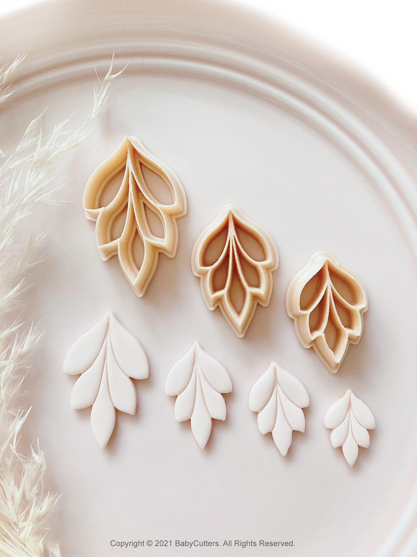 Long Embossed Autumn Leaf