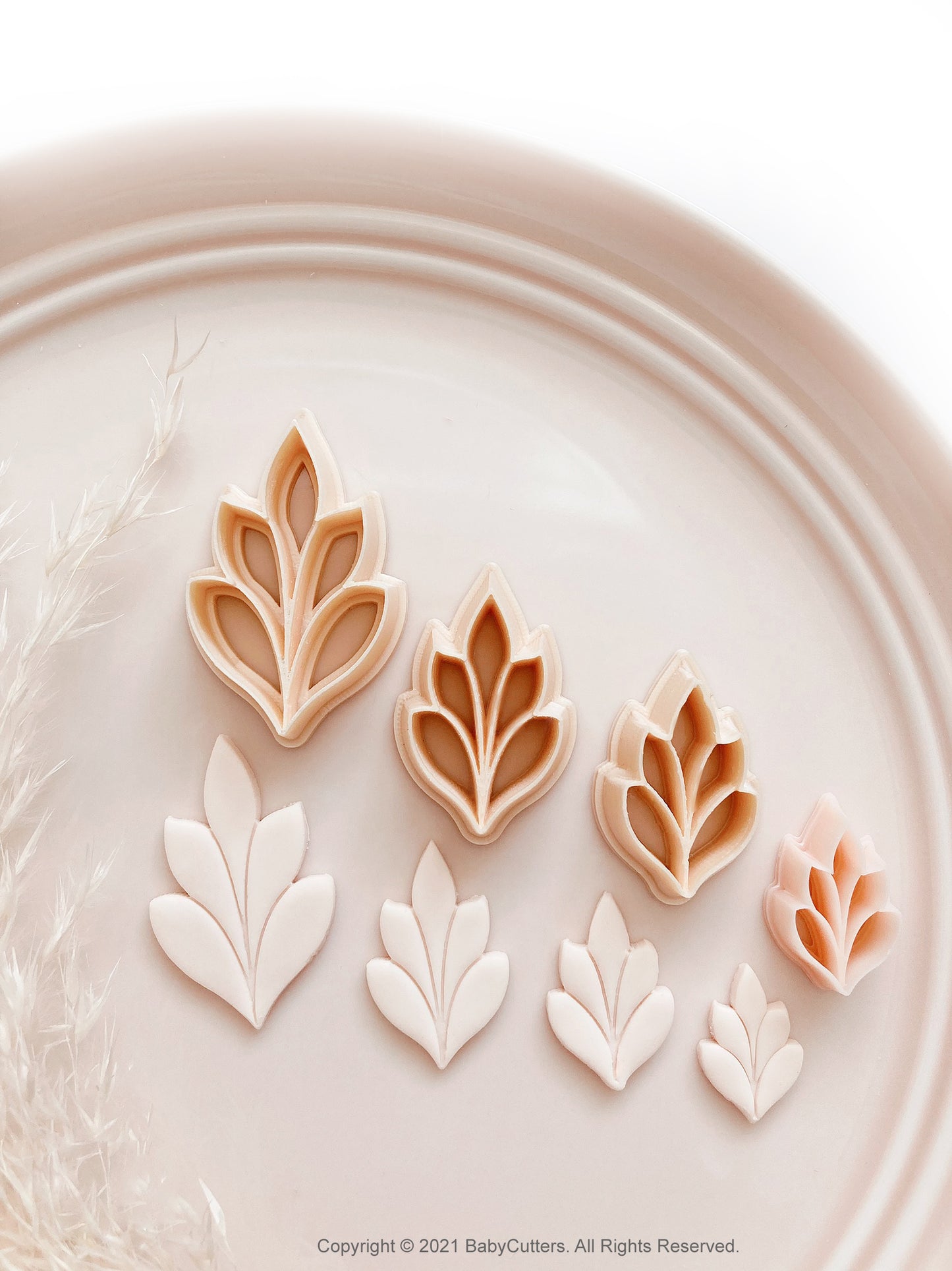 Long Embossed Autumn Leaf