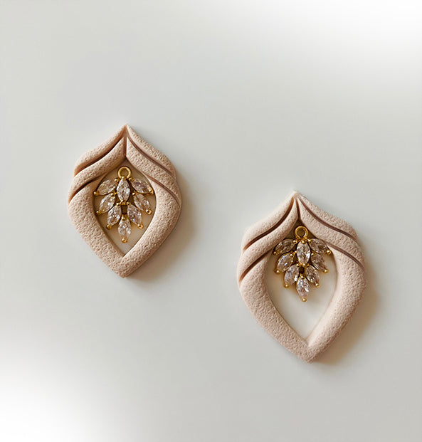 Small Ella  - Shell Inspired Drop