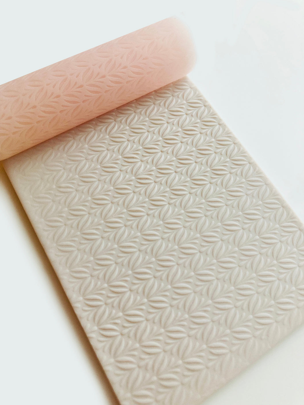 *NEW* Art Deco Flower Texture Roller