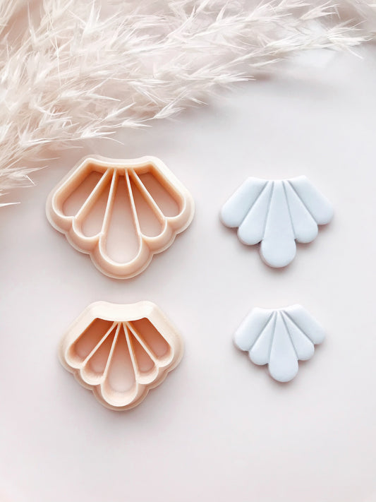Art Deco Scallop Fan