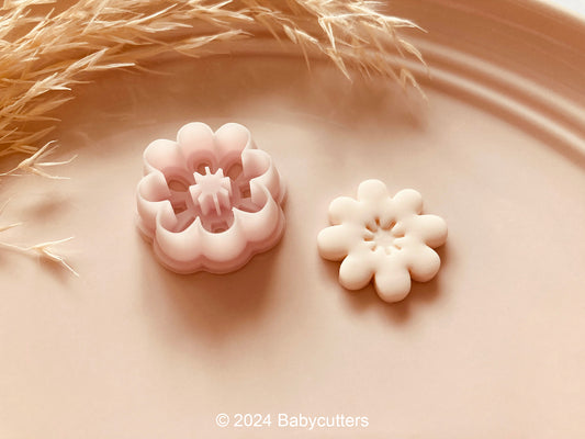 Abstract Cute Flower Shape Polymer Clay Jewellery Cutter
