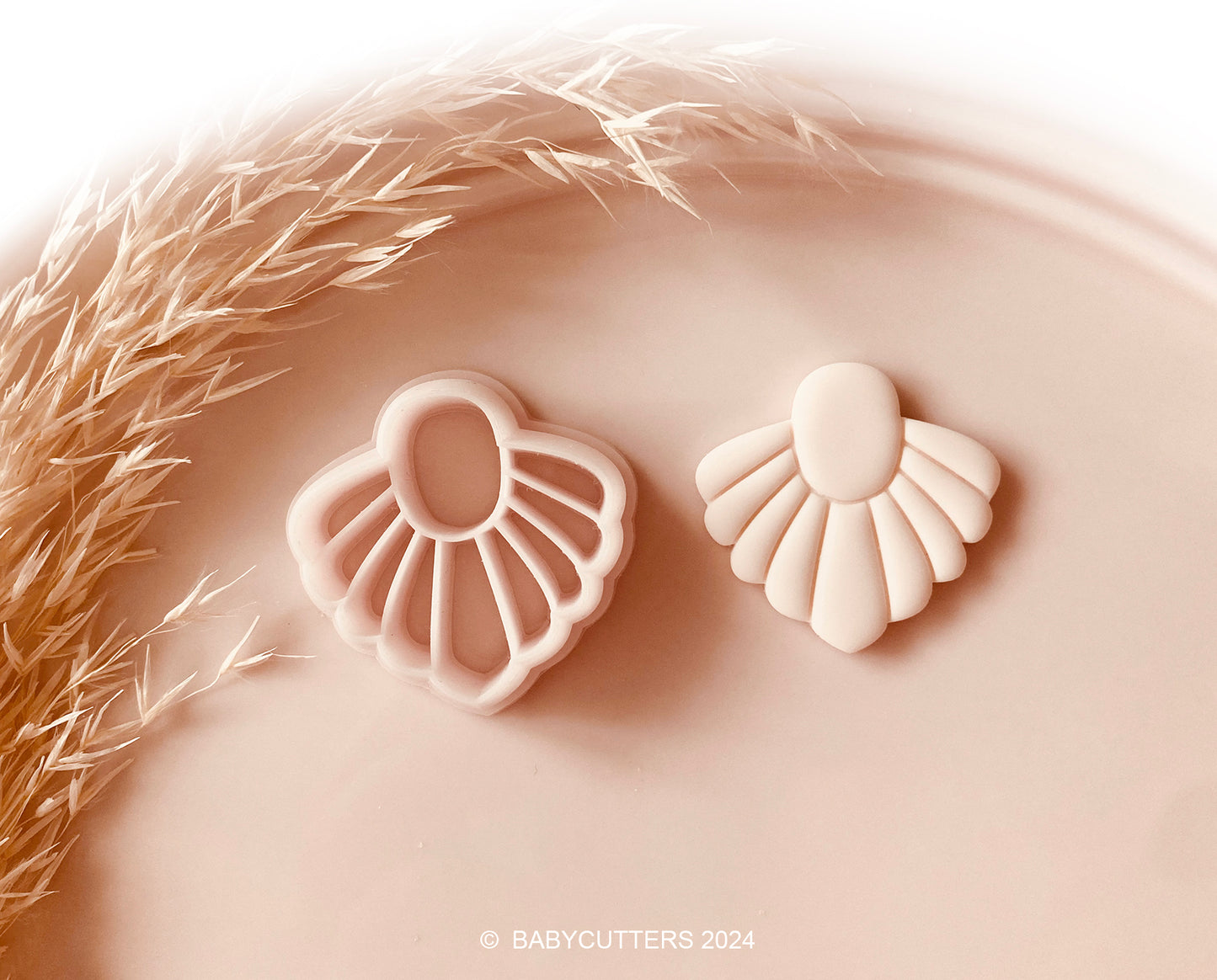 Art Deco Scallop Shell Fan Shape Polymer Clay Jewellery Cutter - Measurement is 27mm by Height