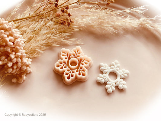 Winter Snowflake Cutter v6