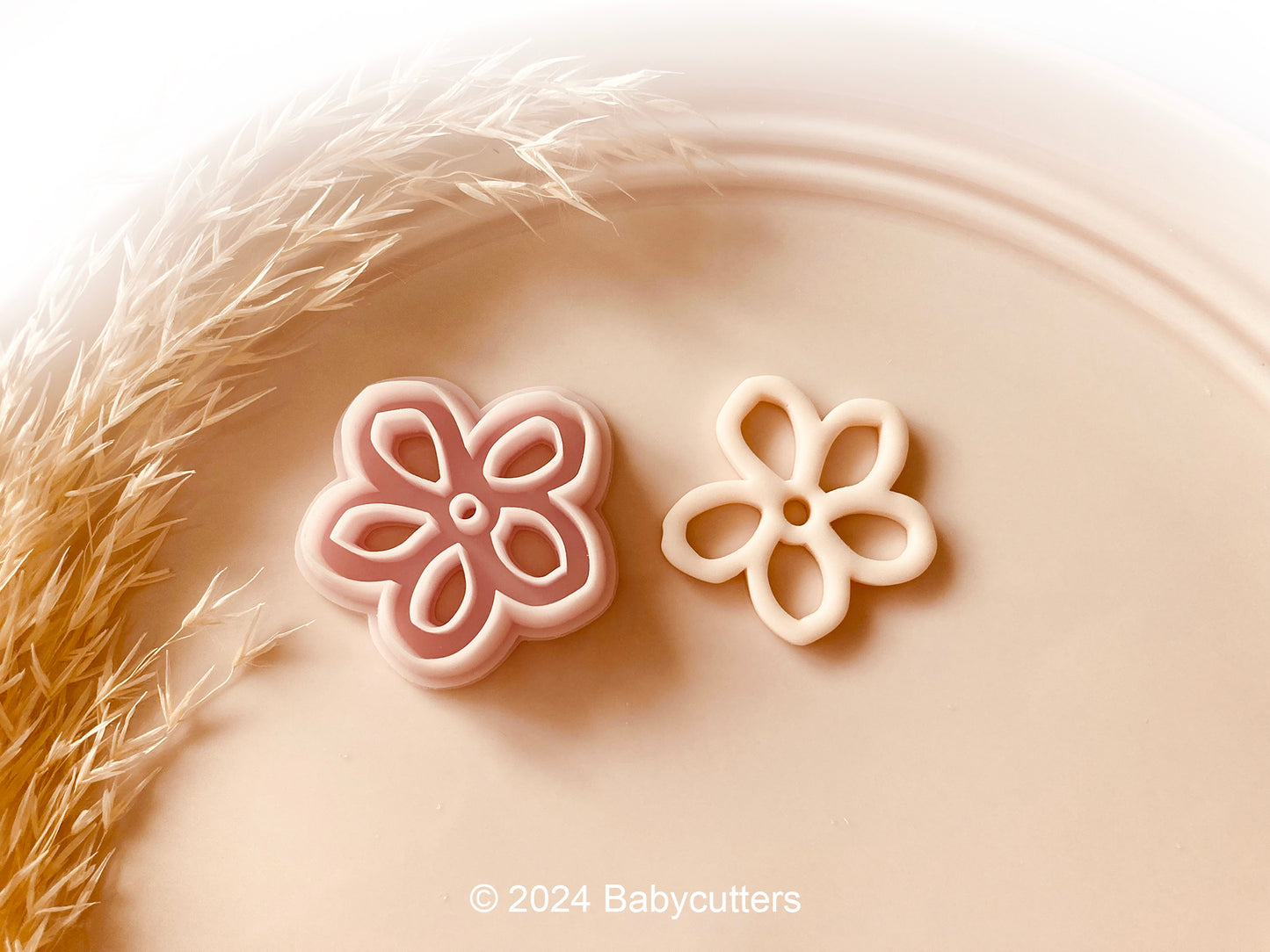 Unique Abstract Flower Shape With Hole - Polymer Clay Jewellery Cutter 30mm