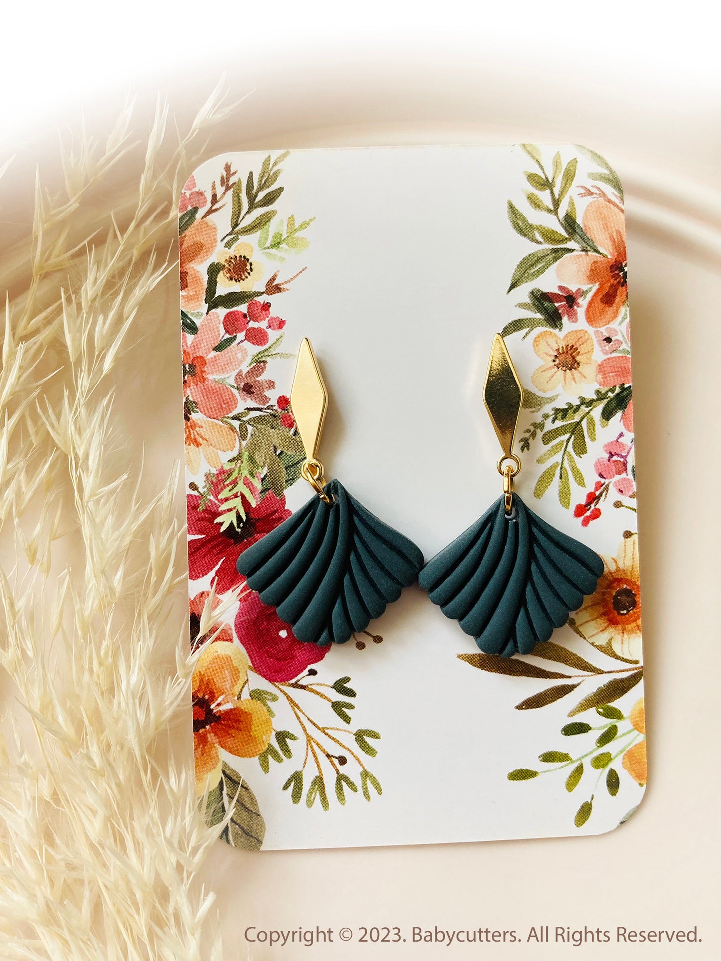 Art Deco Scallop Shell Fan Shape Polymer Clay Jewellery Cutter