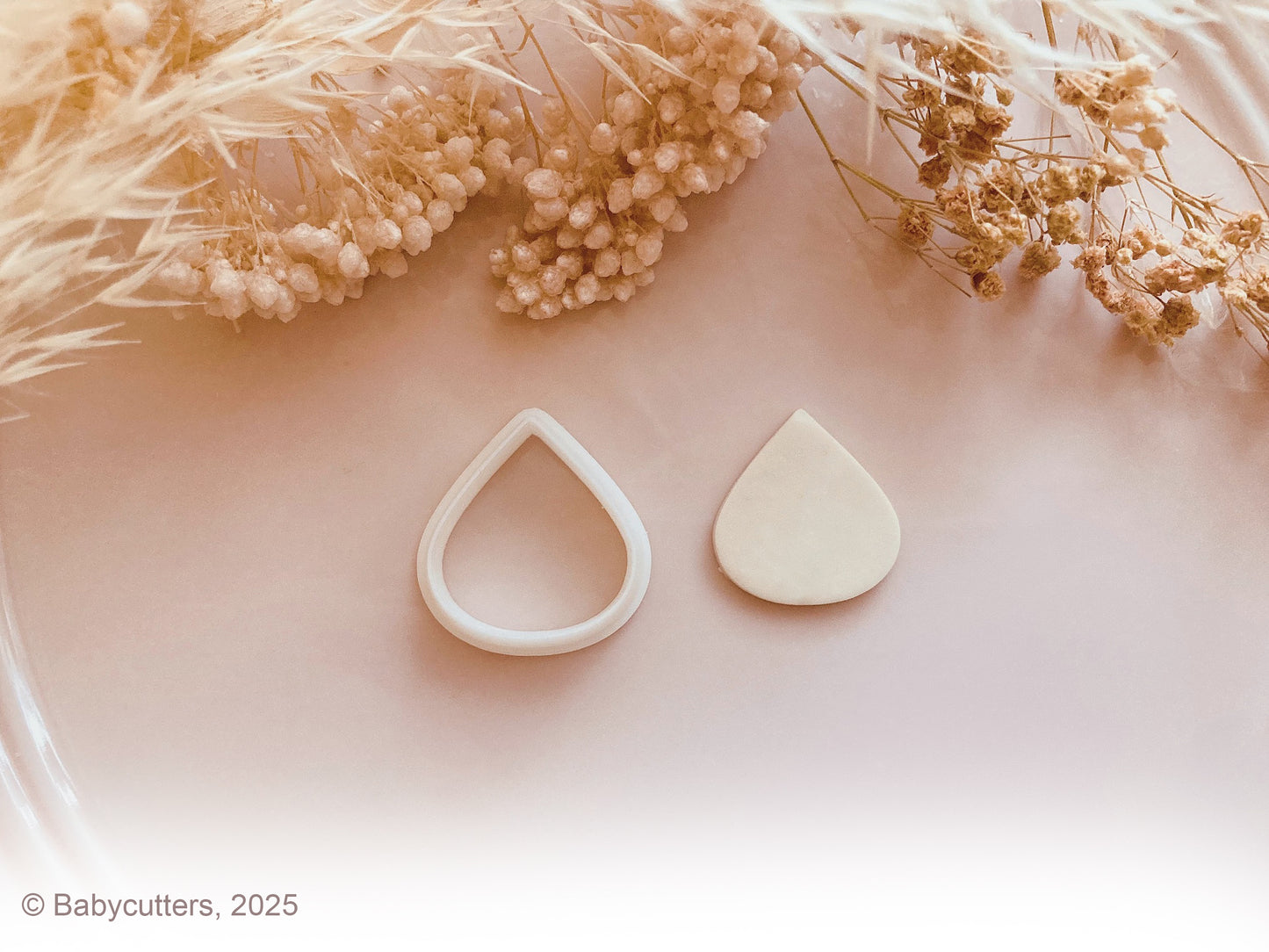 TheSeedOfBeauty© Collaboration Cutter Designs - Teardrop 3