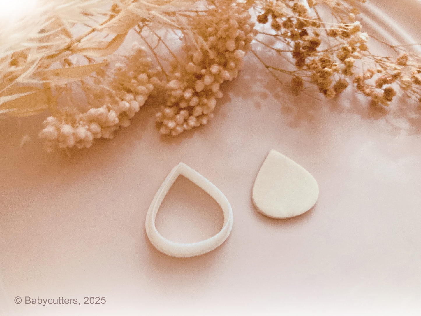 TheSeedOfBeauty© Collaboration Cutter Designs - Teardrop 3